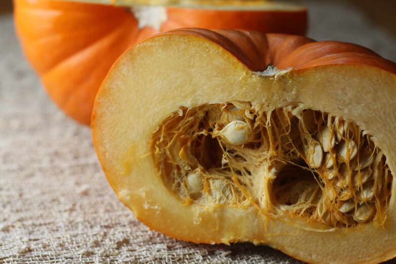 The maximum benefit in the fight against parasites is achieved when using unpeeled pumpkin seeds